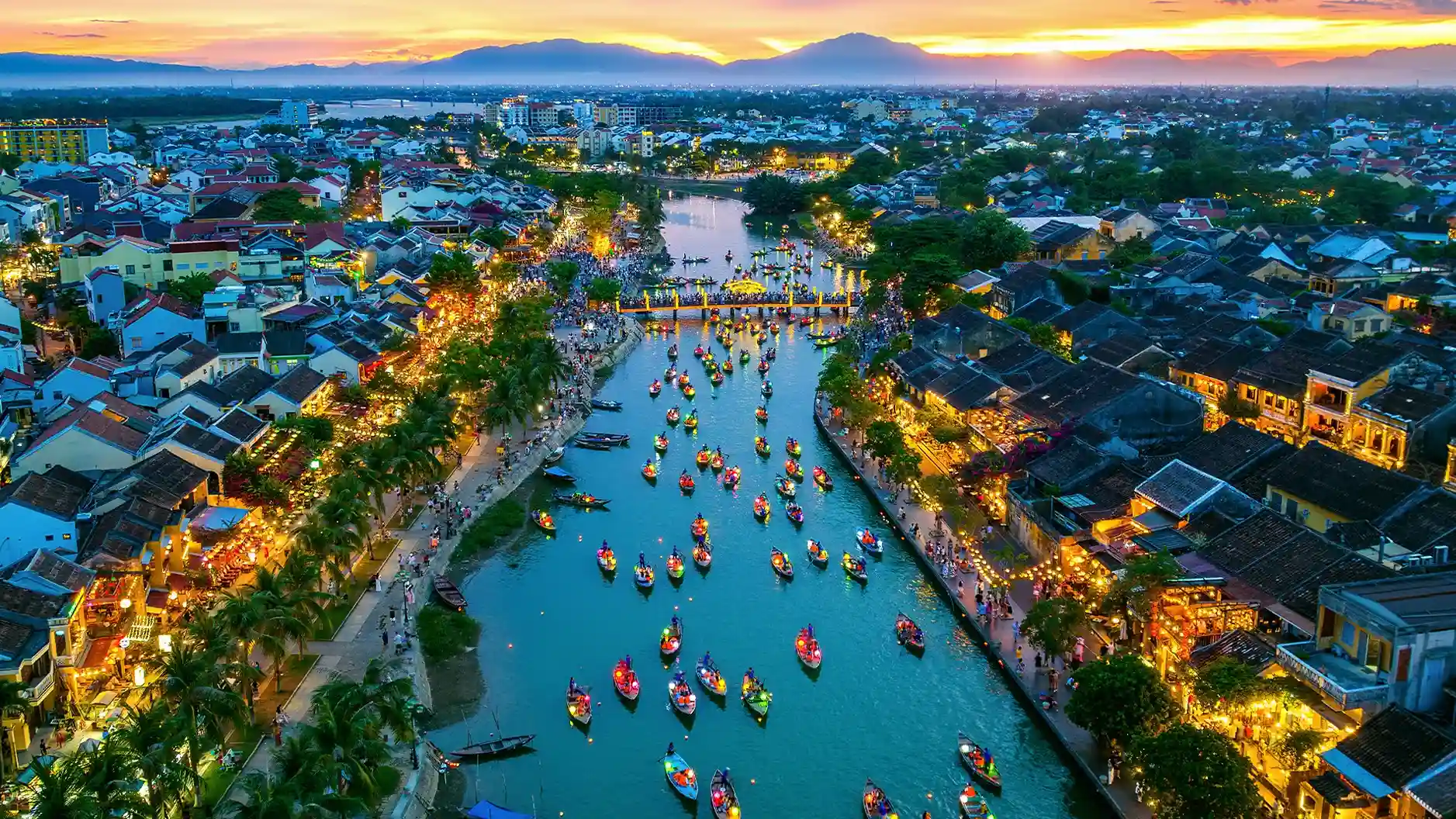 Vietnam - Hanoi zur Halong-Bucht
